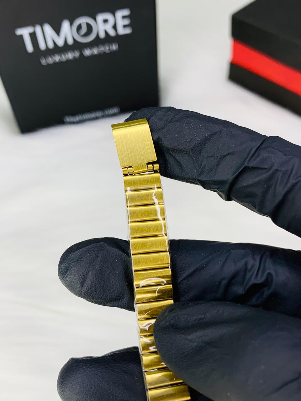 Sunlifex Women’s Luxury Gold Watch – Elegant Vintage Roman Series